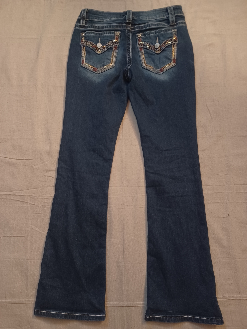 Shyanne Boot Cut Jeans with Embellished Back Pockets Women's Size 28W x 32L